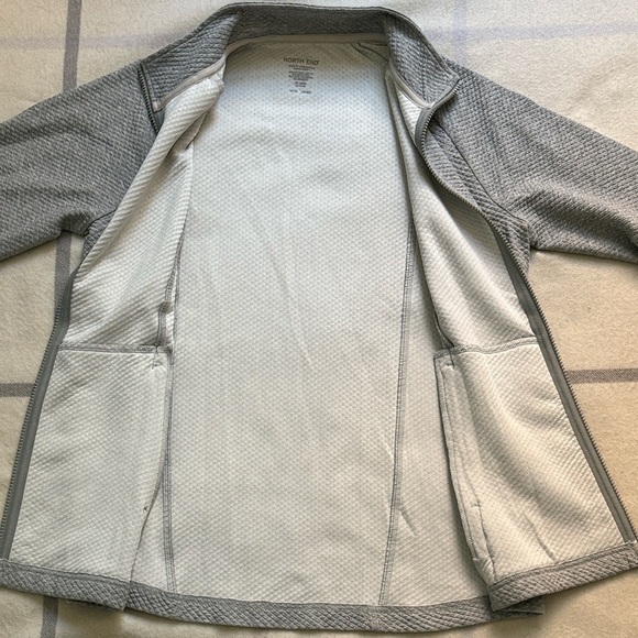 North End Women’s Full Zip Waffle Sweatshirt Size Medium - Picture 9 of 13